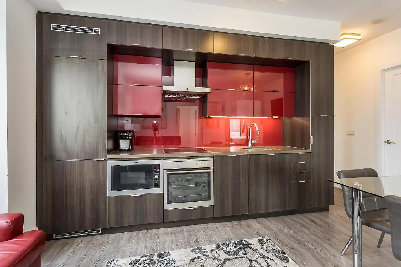 Toronto Rooms And Suites Condos 아파트호텔